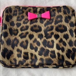 Jessica Simpson iPad bag